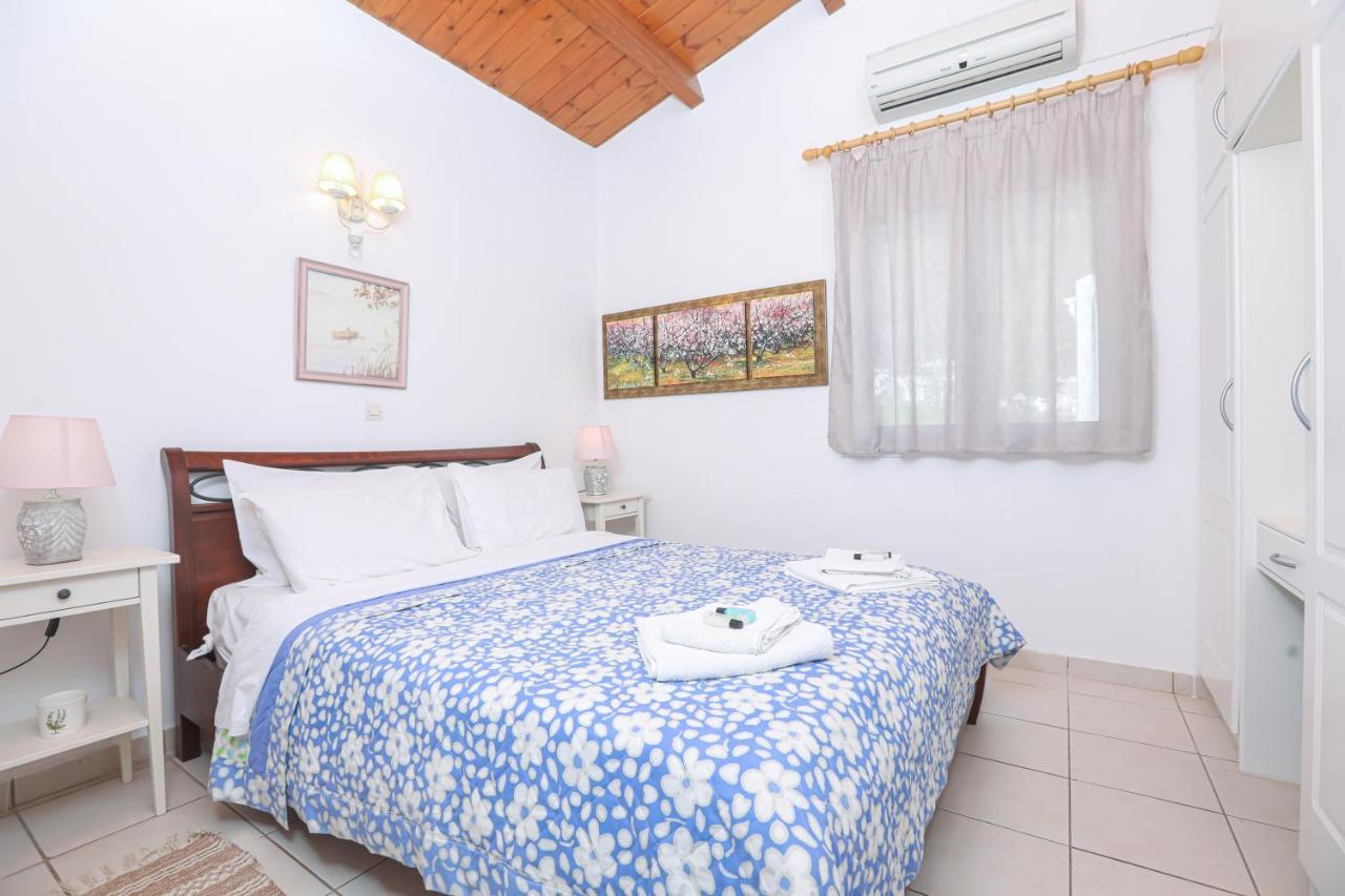 Suzanne'S Apartment Glyfada Menigos Resort 외부 사진
